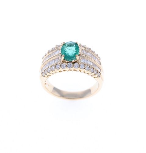 Gorgeous Emerald & Diamond 14k Yellow Gold Ring
