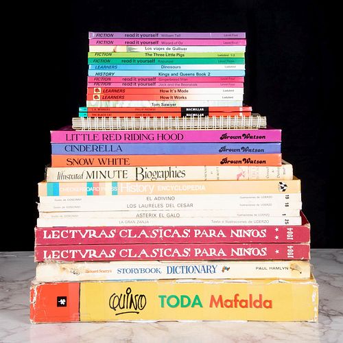 Lote de libros infantiles.Lecturas Clásicas para Niños. Edición facsimilar, 1984 / Cindirella / Little Red Riding Hood. Piezas: 29.