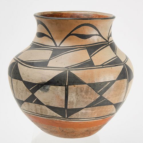 Native Pueblo Pottery Olla