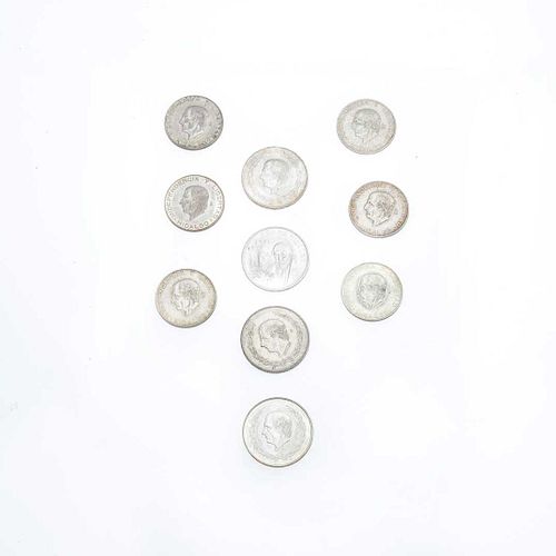 Diez monedas Hidalgos de 5 pesos en plata ley .720. Peso: 219.1 g.