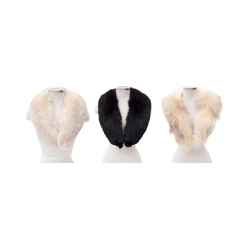 LOTE DE CUELLOS SIGLO XX Elaborados en piel de mink y zorro, color blanco Detalles de conservación Piezas: 3