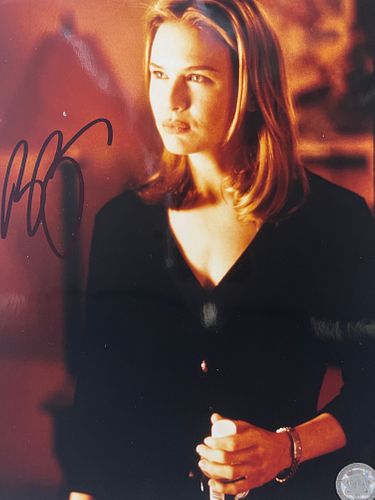 Renee Zellwegger signed photo. GFA authenticated