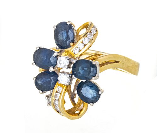 BLUE SAPPHIRE CLUSTER, DIAMOND & 14KT GOLD RING, T.W. 4.9 GR, SIZE: 6 