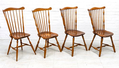 AMERICAN PINE SPINDLE BACK WINDSOR CHAIRS, EARLY 19TH C., H 37", W 19", D 17" 