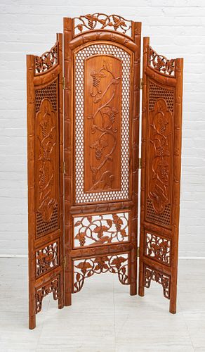 CHINESE CARVED ROSEWOOD SCREEN, 20TH C., H 78", W 54" (TOTAL) 