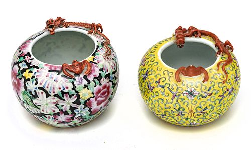 Chinese  Porcelain Censers, Signed C. 19th.c., H 4'' Dia. 6'' 2 pcs