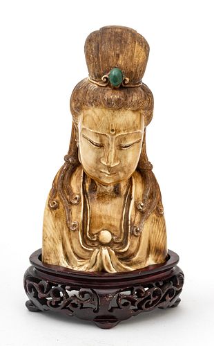 Chinese  Soapstone Carved Bust Of Quan Yin H 8''