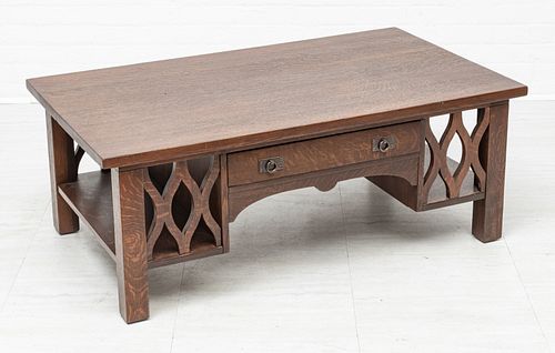 ARTS & CRAFTS STYLE WOOD COFFEE TABLE H 18" W 48" D 28" 