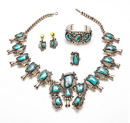 OLD NAVAJO SQUASH BLOSSOM ENSEMBLE, STERLING SILVER AND SMOKEY BISBEE TURQUOISE, NECKLACE, BRACELET, RING AND EARRINGS L 25.5" (NECKLACE) 