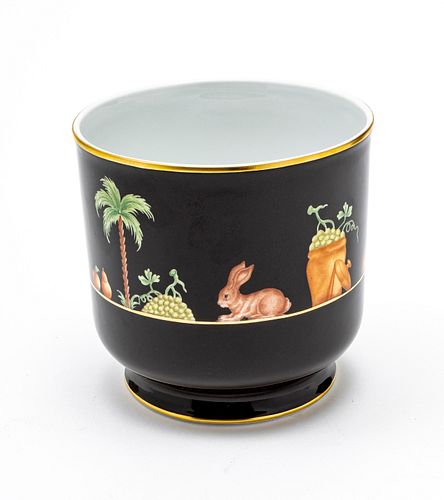 TIFFANY AND COMPANY CACHEPOT, H 7" DIA 7" "BLACK SHOULDER" PATTERN. 