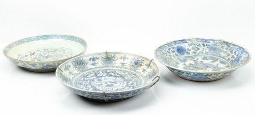 CHINESE PAINTED PORCELAIN ANTIQUE CHARGERS, 3 PCS, DIA 12.5"-13" 