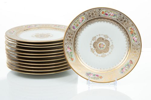 Limoges Porcelain Dinner Plates, Chateau De Trianon C. 1920, Dia. 11'' 12 pcs