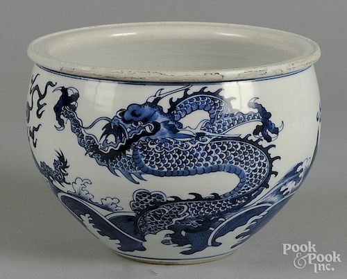 Two Chinese porcelain cache pots, 6'' h. and 8 1/2'' h.