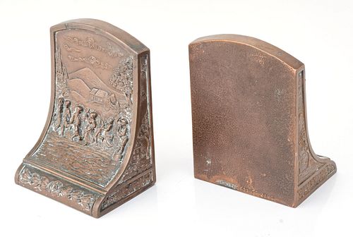 JENNINGS BROTHERS (AMERICAN, EST. 1891-1959), PAIR OF METAL BOOKENDS, H 5.375",  W 4", D 3.875" 