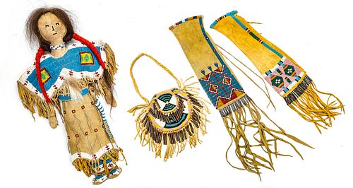 NATIVE AMERICAN LEATHER AND BEADED DOLL, POUCHES AND PURSE, 20TH C., FOUR PIECES