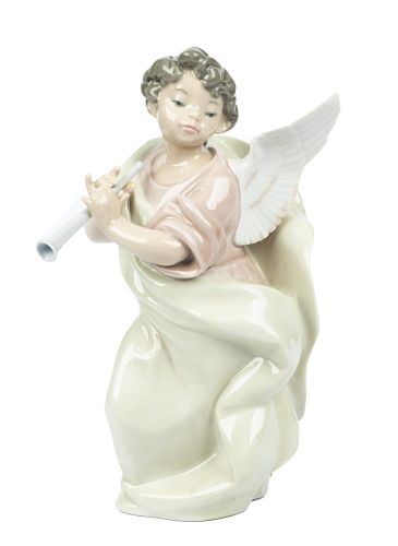 LLADRO PORCELAIN  ANGEL WITH FLUTE  H 8.5" 