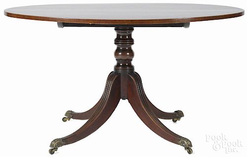 George III mahogany breakfast table, late 18th c., 28 1/2'' h., 52 1/4'' w., 39 1/2'' d.