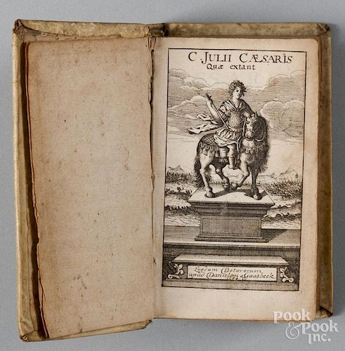 C. Julii Caesaris Que Extant Cura doctorum virorum emendata Apud Danielem Gaesbeeck 1684