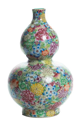 Chinese Polychrome Porcelain Double Gourd Vase, H 8'' Dia. 4.5''