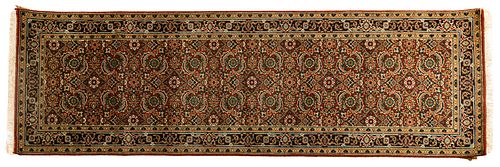 INDO-PERSIAN HANDWOVEN WOOL RUNNER, W 2' 7", L 8' 1" 