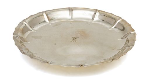 Richard Dines Sterling Silver Serving Plate, 14.9 Tr Oz Dia. 9.5''
