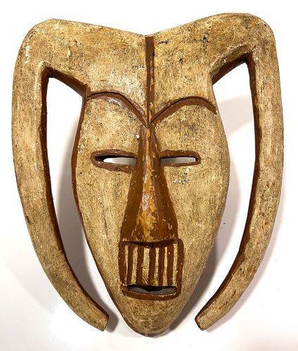 KWALE CONGO AFRICAN CARVED POLYCHROME WOOD MASK,   H 13.5", W 13", D 2.5"