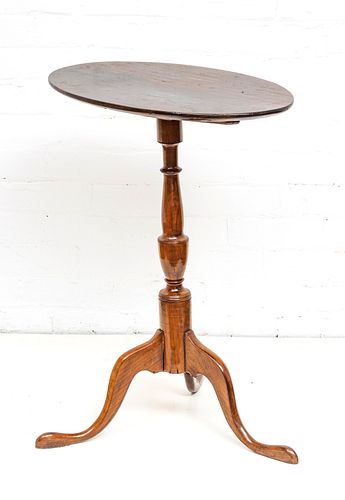 CHIPPENDALE STYLE CARVED MAHOGANY OVAL TILT TOP TABLE, H 28", L 22", D 14 1/4" 