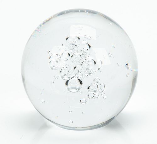 CRISTALLERIE SCHNEIDER (CO.) (FRENCH, ESTABLISHED 1918–1981) PAPERWEIGHT CRYSTAL BALL, DIA 5.5" 