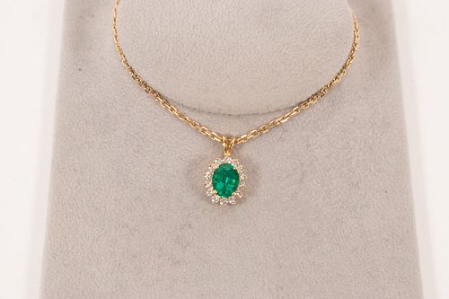 HIGH GRADE 1.60CT OVAL EMERALD , 18K YELLOW GOLD NECKLACE 