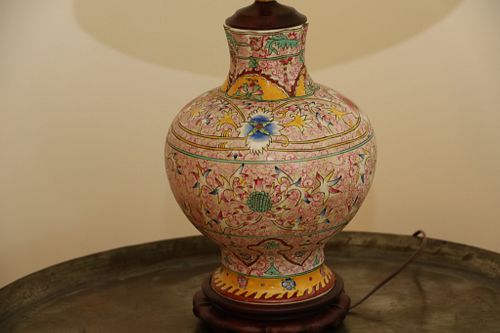 SPANISH POTTERY VASE CONVERTED TO TABLE LAMP, H 31", DIA 8.5" 