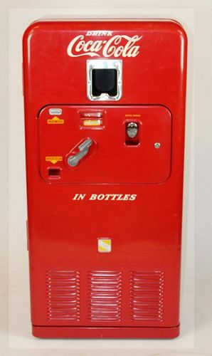 Vendorlator VMC 33 Coca-Cola vending machine