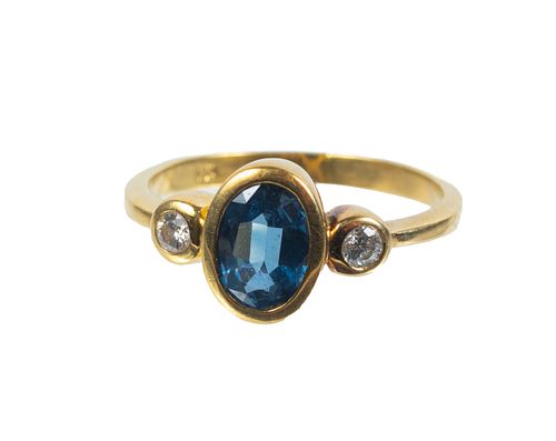 18KT GOLD & SAPPHIRE RING, T.W. 3 GR, SIZE: 6 