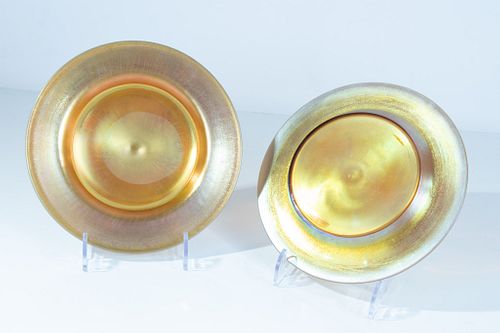 STEUBEN GOLD AURENE ART GLASS PLATES, 20TH C., TWO PIECES, DIA 8" 
