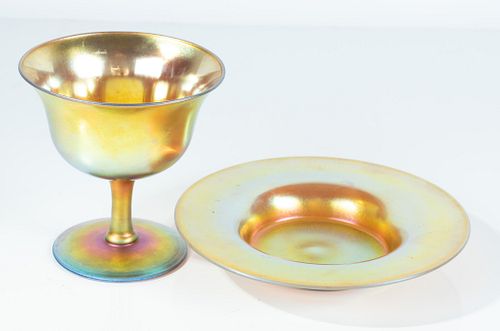STEUBEN GOLD AURENE ART GLASS SHERBET AND UNDERPLATE, TWO PIECES, H 4", DIA 3 7/8" (SHERBET) 