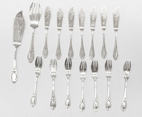 800 PTS SILVER FISH SERVICE FOR 7, BY "JAL", + SERVING PIECES 16 PCS.  