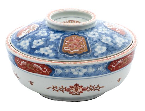 Japanese Imari Export Porcelain Covered Bowl, C. 1900, H 5'' Dia. 8.5''