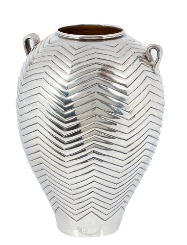 925 Sterling Silver Art Deco Vase, C. 1900, H 6.5'' W 4'' 8.5t oz