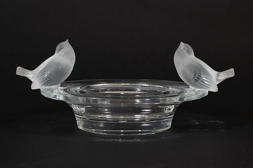 LALIQUE GLASS CENTERPIECE BOWL WITH 2 BIRDS H 6.5", DIA 15.5"  