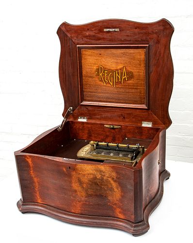 REGINA MAHOGANY DOUBLE COMB MUSIC BOX, 1898, H 13", W 22", D 20" 