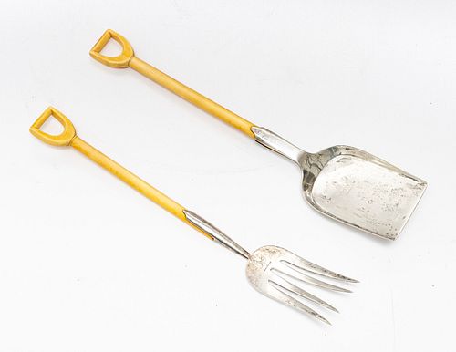 STERLING AND WOOD SERVING FORK AND SPATULA, 1875 L 10" 