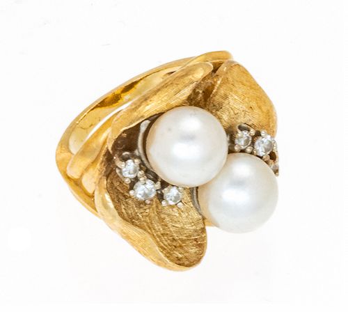 LADY'S PEARL AND DIAMOND RING MADE OF 14K GOLD, SIZE 4 