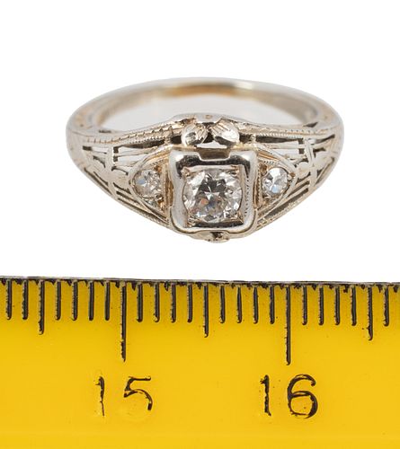 18K WHITE GOLD AND DIAMOND ENGAGEMENT RING, C 1930 SIZE 2 3/4 