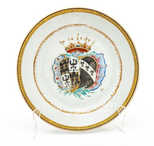 CHINESE EXPORT PORCELAIN ARMORIAL PLATE FOR THE DUTCH MARKET  C. 1750 DIA 9" 