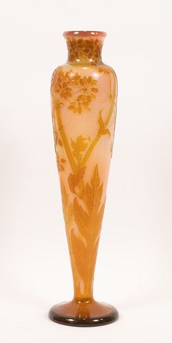 CRISTALLERIE D'EMILE GALLE (FRENCH, 1874–1936) CAMEO GLASS VASE, CIRCA 1900, H 21", DIA 4.25" 