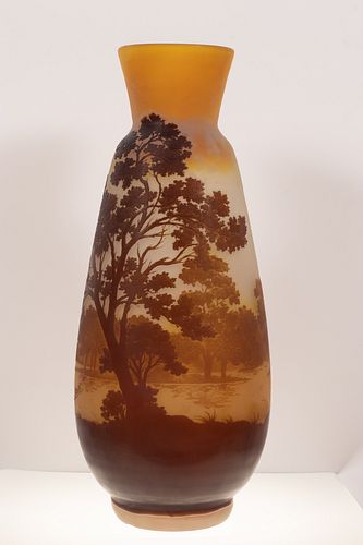 CRISTALLERIE D'EMILE GALLE (FRENCH, 1874–1936) CAMEO GLASS VASE, CIRCA. 1900, H 20.25", DIA 6.5" LANDSCAPE 