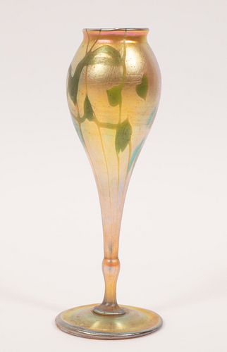 LOUIS COMFORT TIFFANY (AMERICAN, 1848–1933) GLASS VASE, H 6.325" DIA 2.25" 