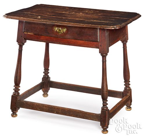 Rare Pennsylvania Queen Anne walnut tavern table