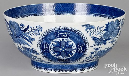 Chinese export porcelain blue Fitzhugh punch bowl