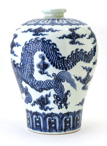 CHINESE PORCELAIN BLUE AND WHITE VASE, H 17", DIA 12" 