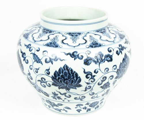CHINESE PORCELAIN BLUE AND WHITE JAR, H 11.5", DIA 13" 